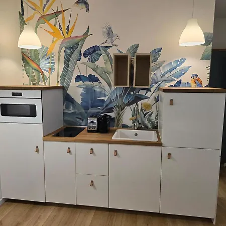 340 Rue Saint-jacques V - *